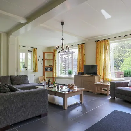 Detached With A Large Garden And Terrace Βίλα *